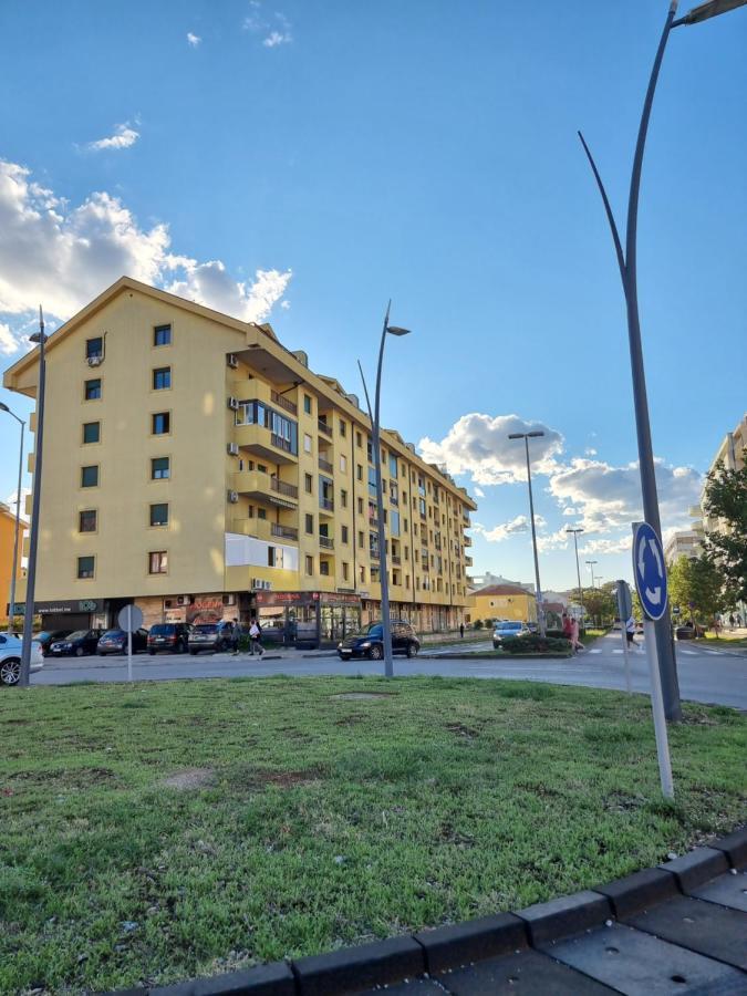 Oksana Apartment Podgorica Exterior photo